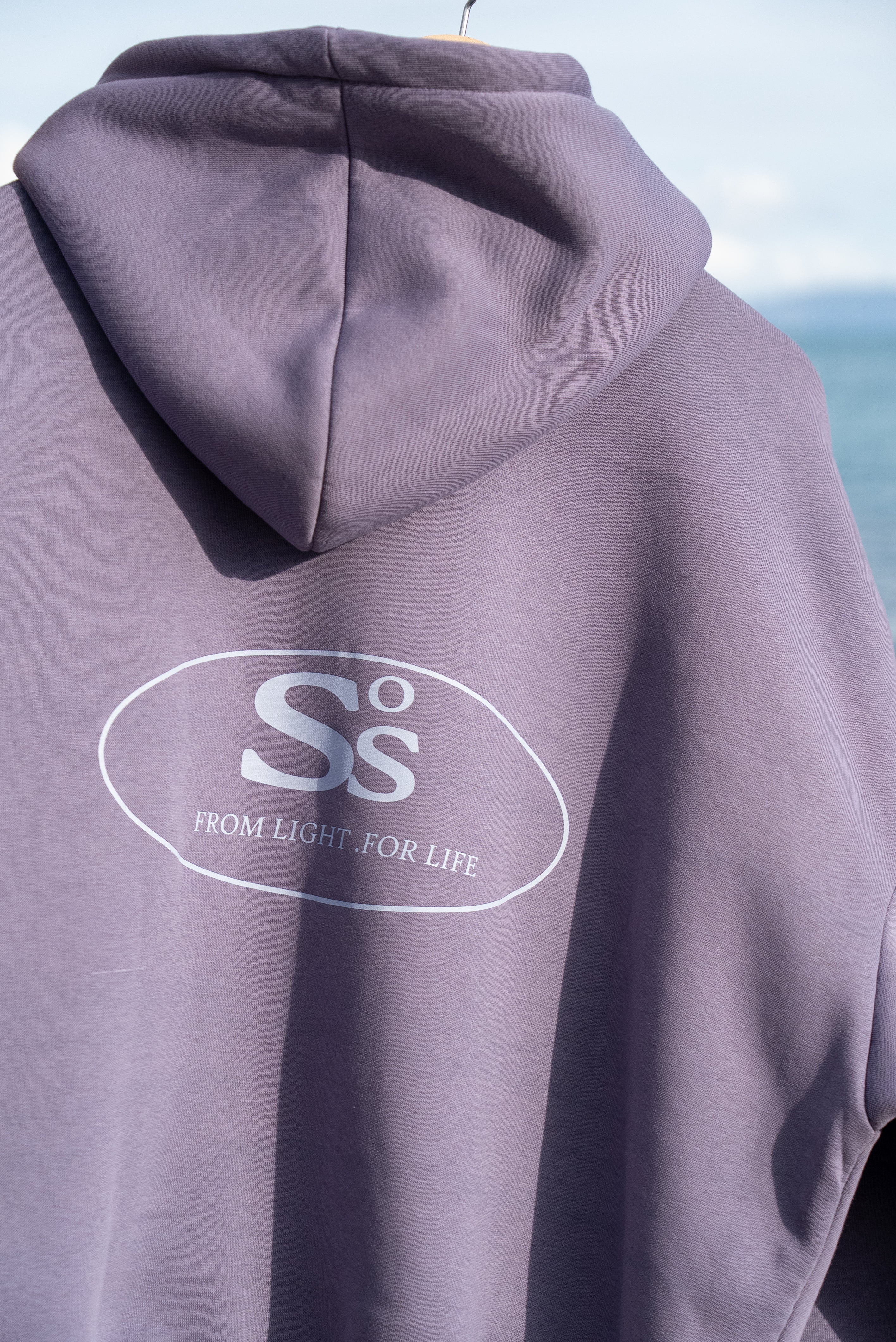 From light , For life Zipper